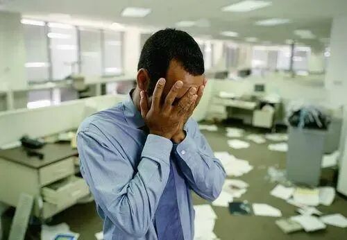 迪维交易（DV Trading）是不是资金盘？调查显示其AI量化投资模式风险极高-皆妙笔